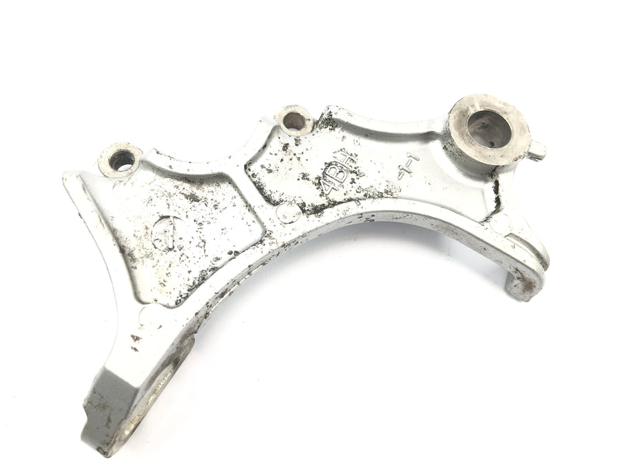 Yamaha GTS 1000 4FV [1997] - Placa de fixação do suporte da pinça de freio traseira