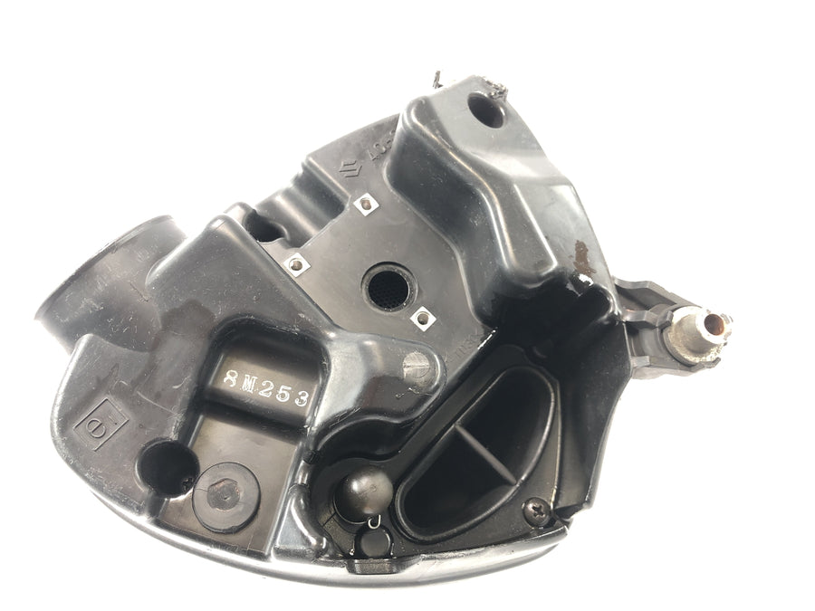 Suzuki VZ 1500 WVCU [2011] - Caixa de filtro de ar caixa de entrada da caixa do filtro de ar