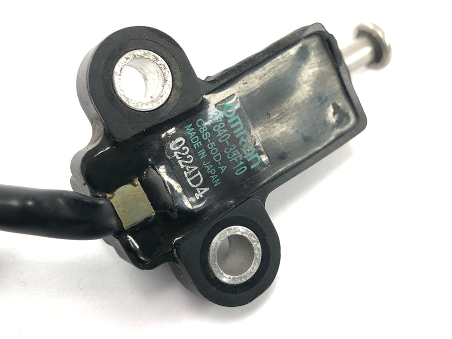 Suzuki GSX R 1000 WVBZ K3 [2003] - Interruptor do sensor do descanso lateral
