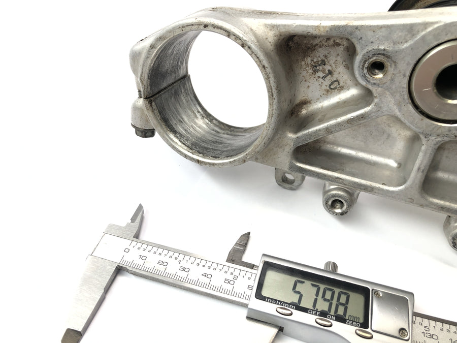 Yamaha YZ 426 F [2000] - ponte inferior do garfo