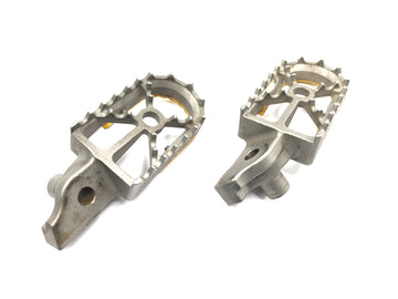 Suzuki RM Z 250 RJ41A [2007] - Apoios para os pés Par de apoios para os pés motorista alumínio