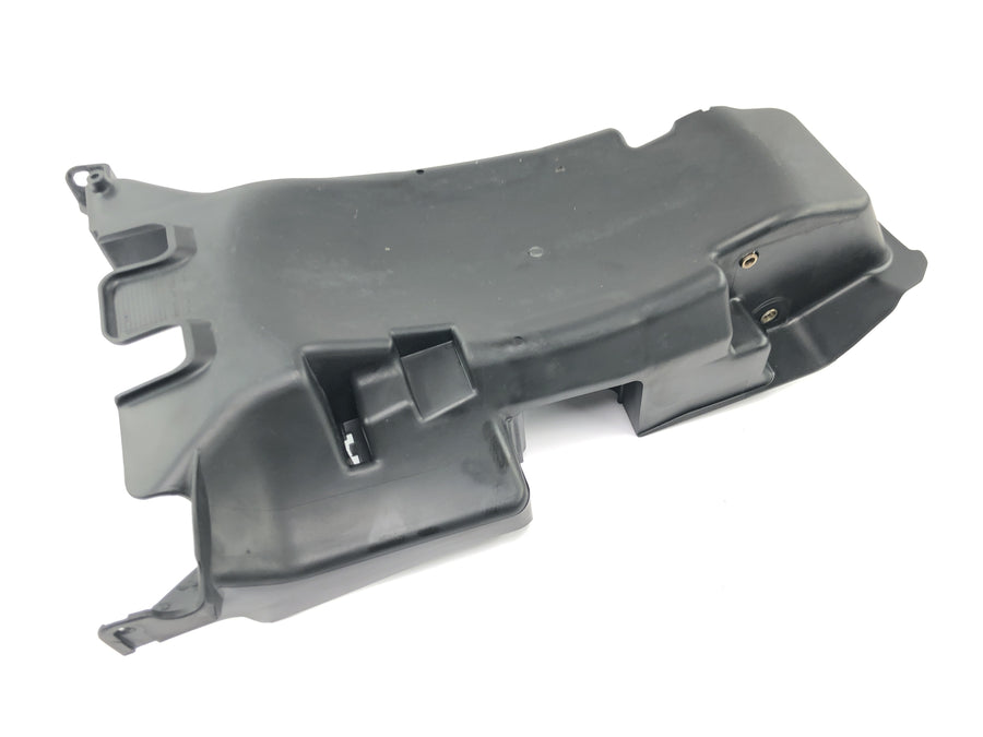 Honda FMX 650 RD12 [2006] - Proteção contra respingos no painel interno da subestrutura traseira