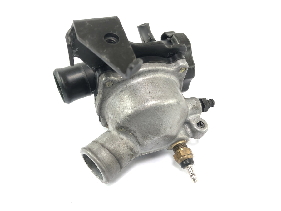 Kawasaki ZRX 1200 S ZRT20A [2002] - Habitação do termostato de termostato do refrigerante