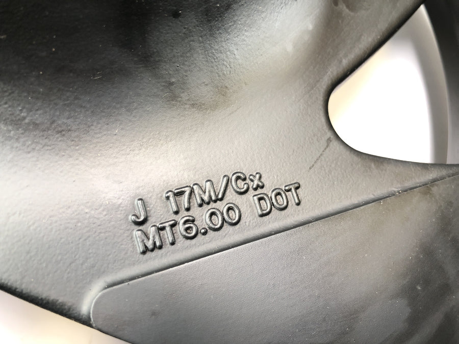 Suzuki VZ 1500 WVCU [2011] - Jante traseira 6,00 x 17"