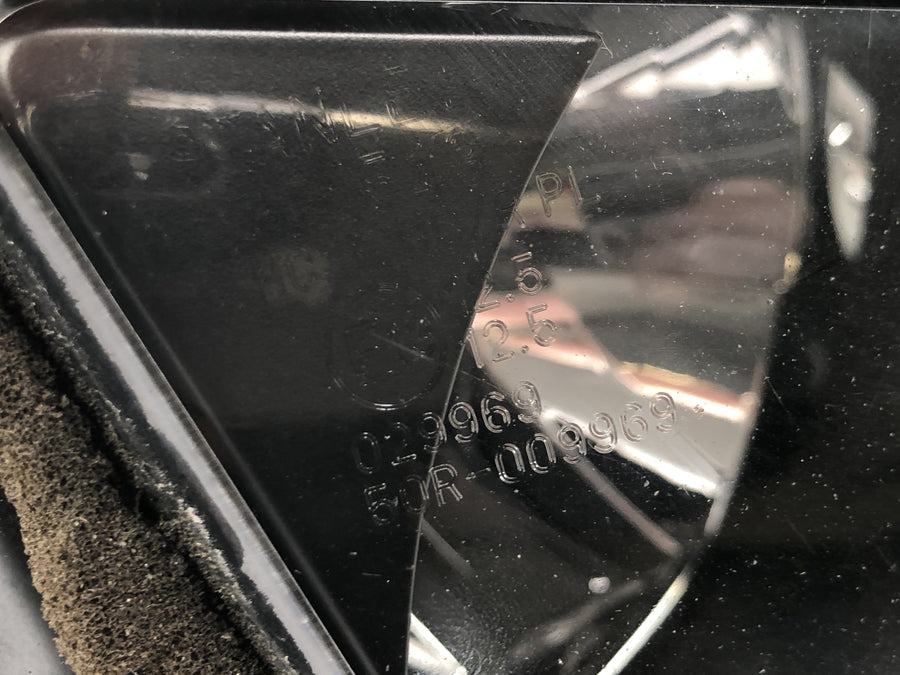 Kawasaki ZRX 1200 S ZRT20A [2001] - Inserção da lâmpada do farol