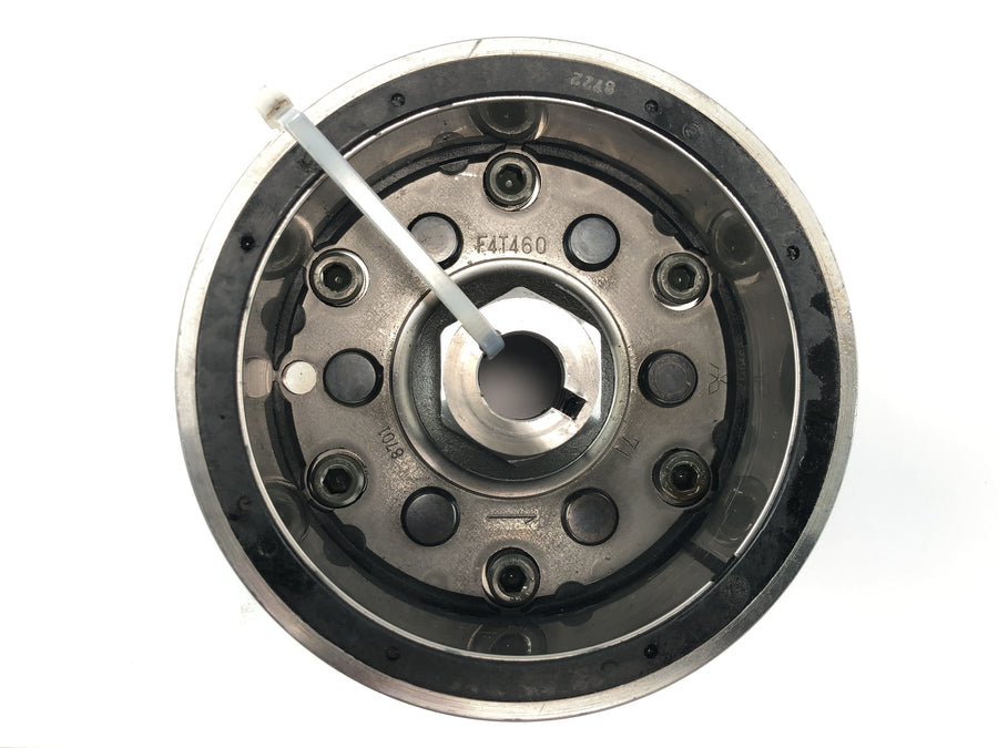 Suzuki Intruder VL 1500 AL [2000] - Roda polar do rotor do alternador com roda livre de partida