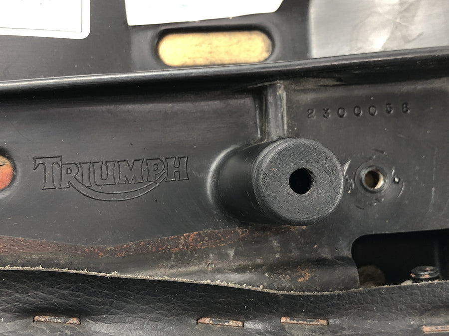 Triumph Daytona 900 T300D [1996] - Almofada do banco do motorista original