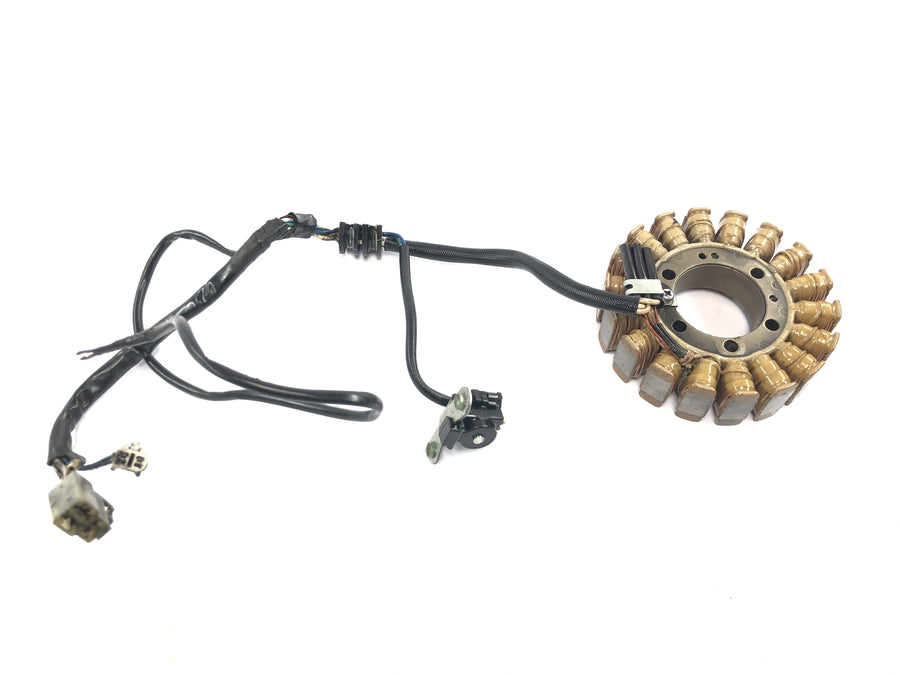 Yamaha MT 03 RM02 [2007] - Sistema de carregamento do rotor do gerador do estator do alternador