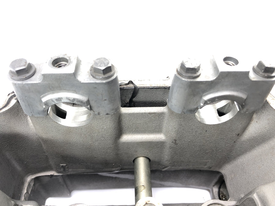 Triumph Daytona 955i T595N [2003] - Cabeça do motor da cabeça da cabeça da cabeça da cabeça do cilindro