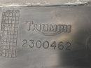 Triumph Daytona 900 T300D [1996] - Painel interno da tampa do cockpit na frente-3