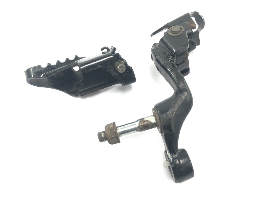 Honda NX 650 Dominator RD02 [1994] - Apoios para os pés Apoios para os pés do motorista par esquerdo e direito