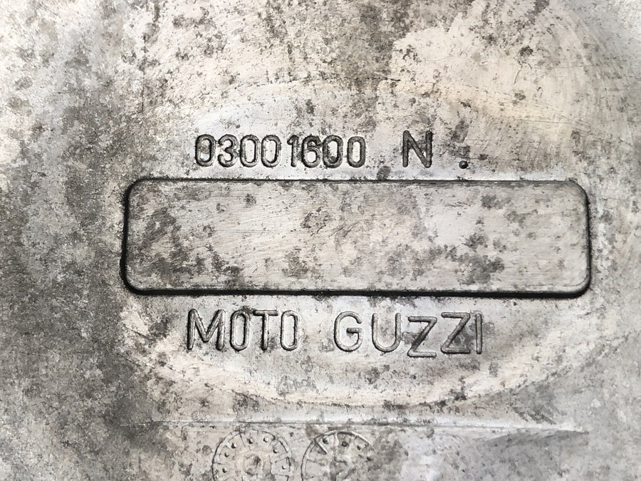 Moto Guzzi California 1100 EV KD [2002] - Tampa do motor da capa de máquinas leves