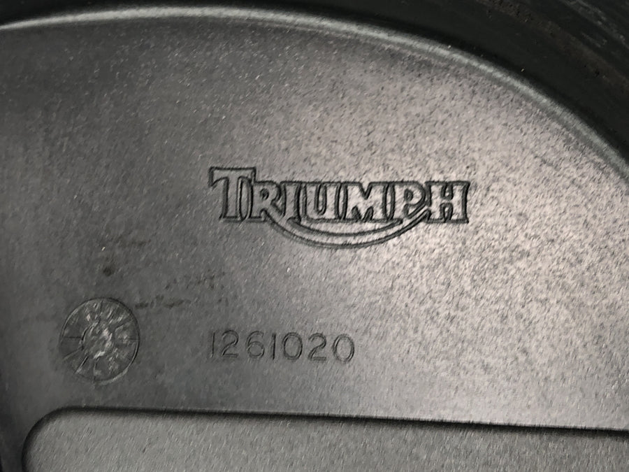 Triumph Speed ​​​​Triple T509 [1998] - Tampa da roda dentada tampa do motor
