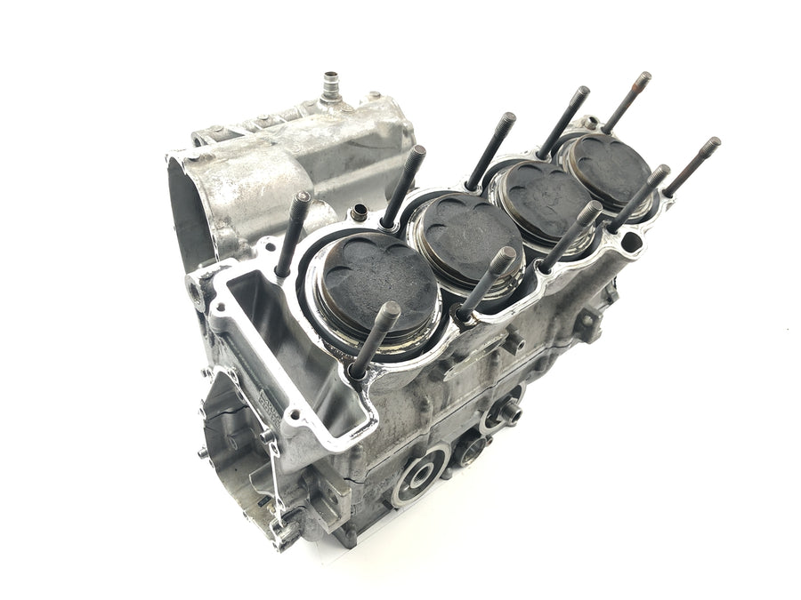 Yamaha YZF R1 RN04 [2001] - Bloco motor cárter cárter com pistões