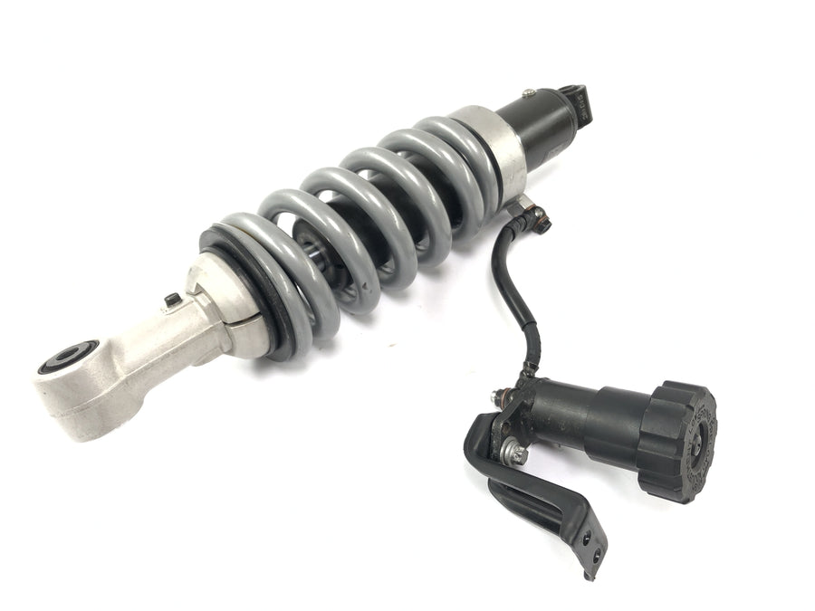BMW R 1200 ST R1ST [2006] - Absorvedor de choque de mola na parte traseira.