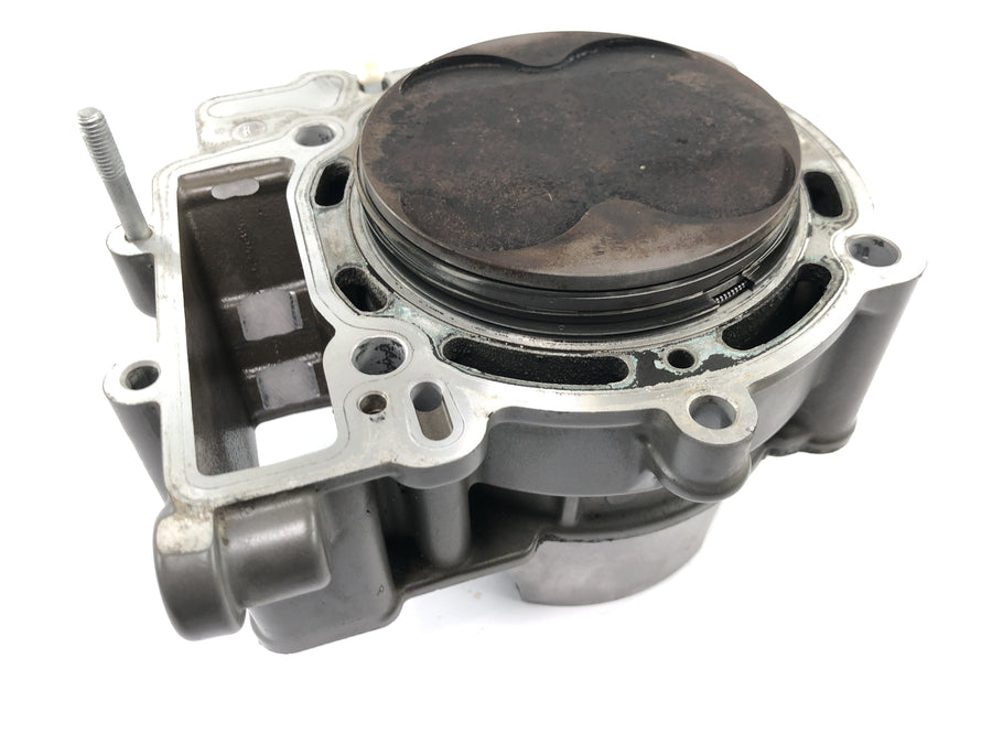 KTM 950 Adventure LC8 [2004] - Cilindro com pistão traseiro