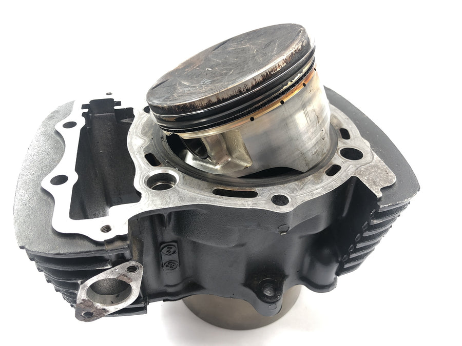 Kawasaki VN 1500 Classic VNT50D [2001] - Cilindro do kit de cilindro com pistões na parte de trás