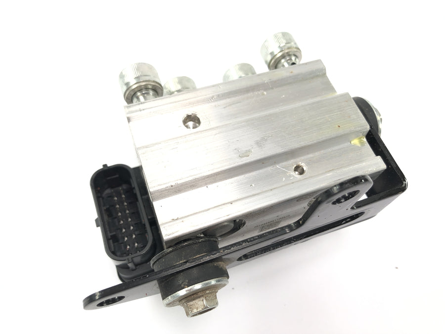 Kawasaki Ninja 125 BX125B [2024] - Unidade de controle do módulo ABS