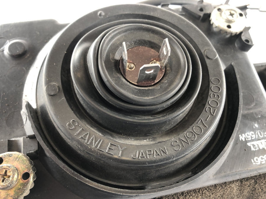 Suzuki Bandit 1200 GV75A [1998] - Faróis