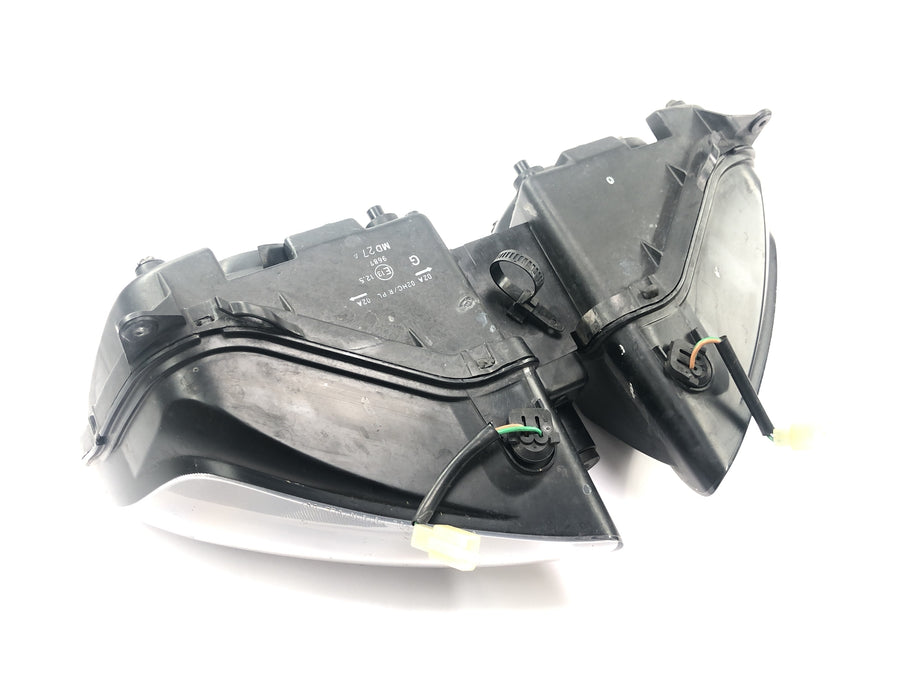 Yamaha YZF R1 RN04 [2001] - Farol dianteiro