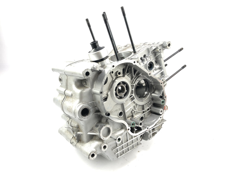Ducati ST2 944 [1999] - Motor Habitação de moradia vazia