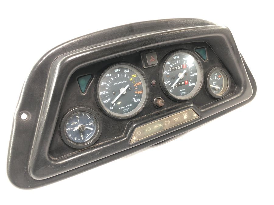 Moto Guzzi California III VY Integrale [1990] - Velocímetro com encaixe no painel de instrumentos da cabine