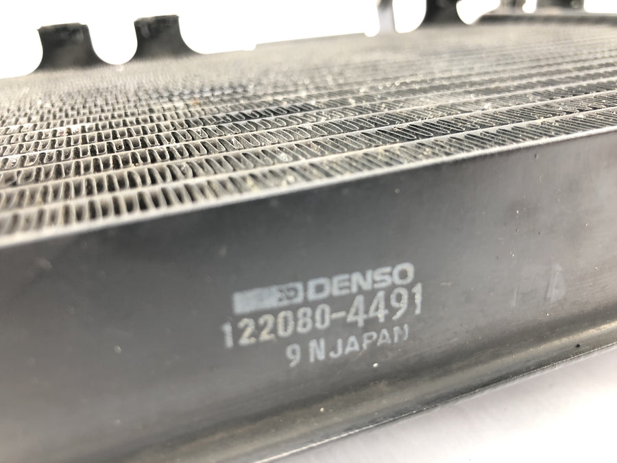 Yamaha YZF 750 R 4HN [1995] - Sistema de refrigeração do radiador a água frontal do radiador