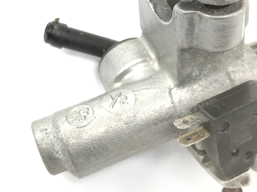 Suzuki RG 250 Gamma GJ21D [1987] - Bomba de freio dianteiro com alavanca de freio