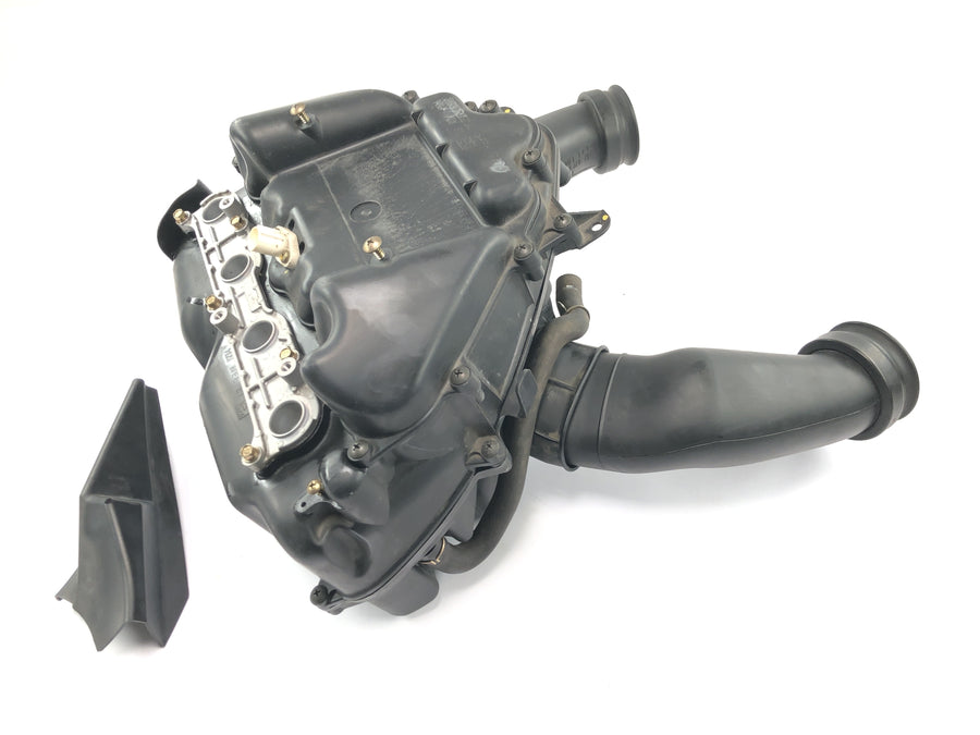 Honda CBR 600 RR PC37 [2004] - Coletor de ar da caixa de entrada da caixa de filtro de ar