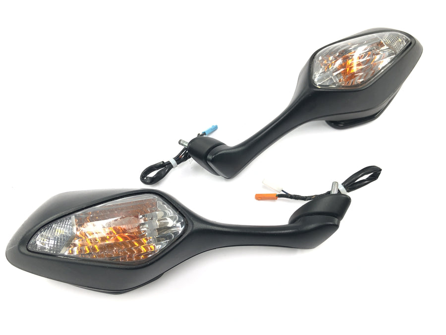 Honda CBR 1000 RR SC59 [2008] - Espelho retrovisor com par de piscas integrados