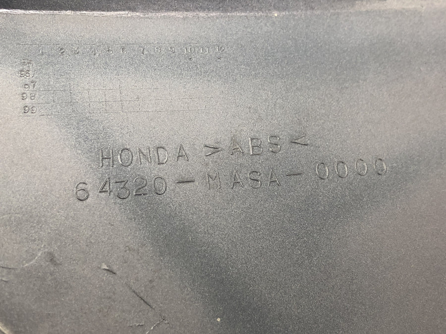 Honda CBR 900 RR Fireblade SC33 [2000] - Carenagem lateral dianteira centro direita tampa de manutenção