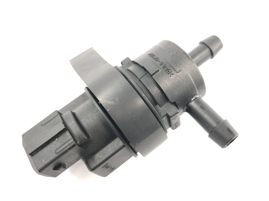 SWM SM 125 R [2018] - Válvula de ventilação do tanque válvula de vácuo