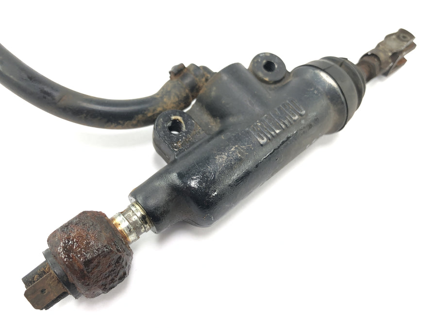 Husqvarna te 610 8ae [1994] - Bomba de freio na parte traseira do cilindro de freio principal