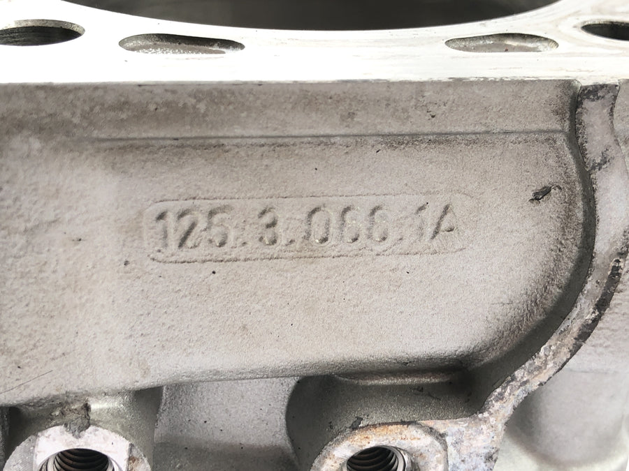 Ducati ST3 S3 [2004] - cilindro com pistão na frente