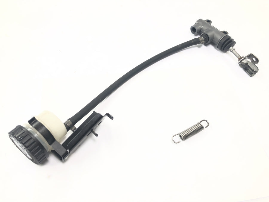 BMW R 1200 CL K30 [2003] - Bomba de freio na parte traseira