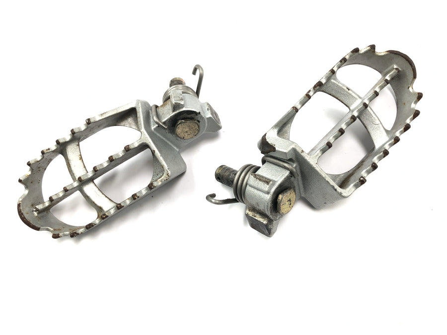 Husqvarna TE 610 H6 8AE [TE 570 H7] - Conjunto de par de drivers para apoios para os pés