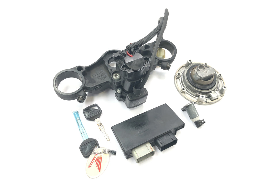 Honda CBR 1000 RR SC57 [2006] - Conjunto de fechadura fechadura de ignição tampa do tanque chave de direção CDI
