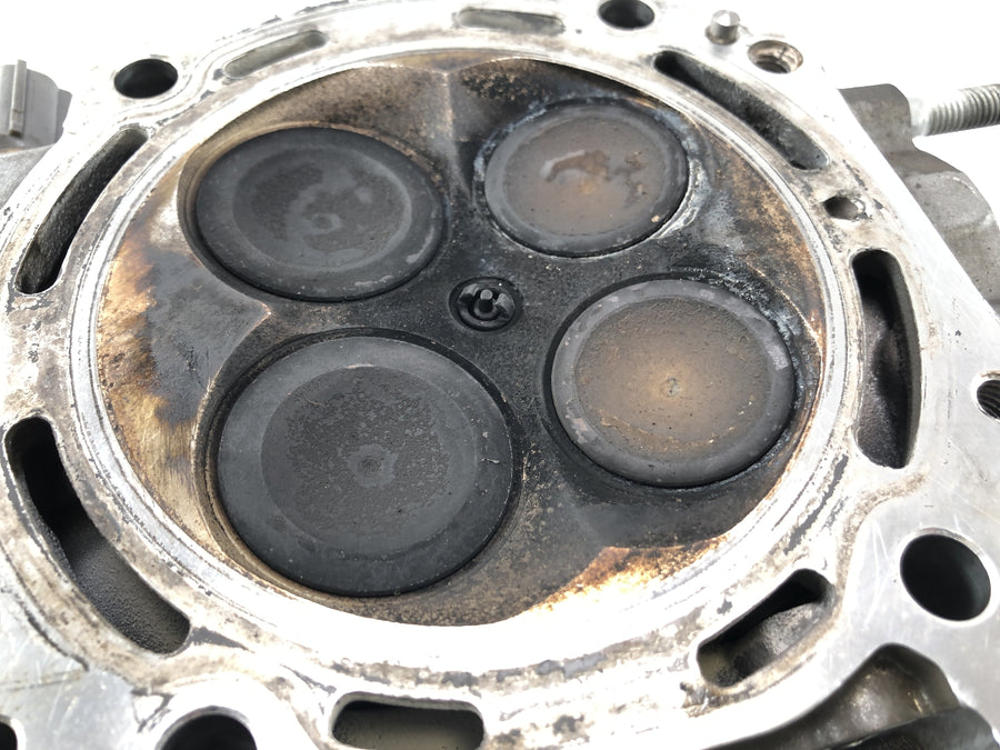 KTM 950 SM LC8 [2008] - Cabeça do cilindro na parte traseira