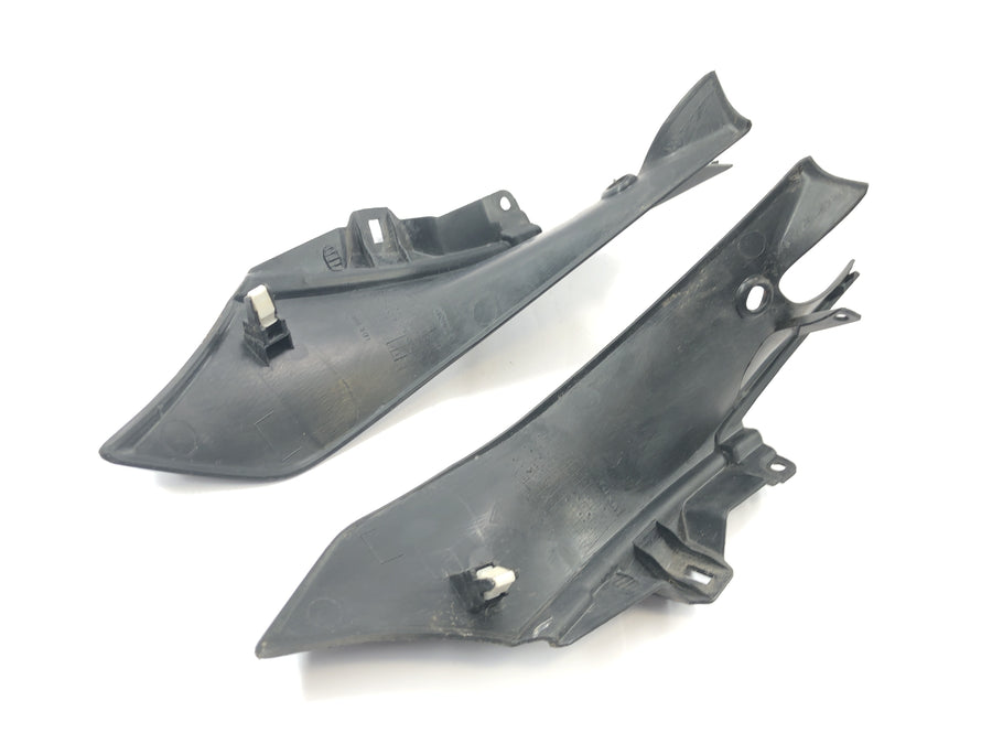 Honda CBR 125 R JC50 [2012] - Conjunto tampa lateral da carenagem do tanque esquerda e direita