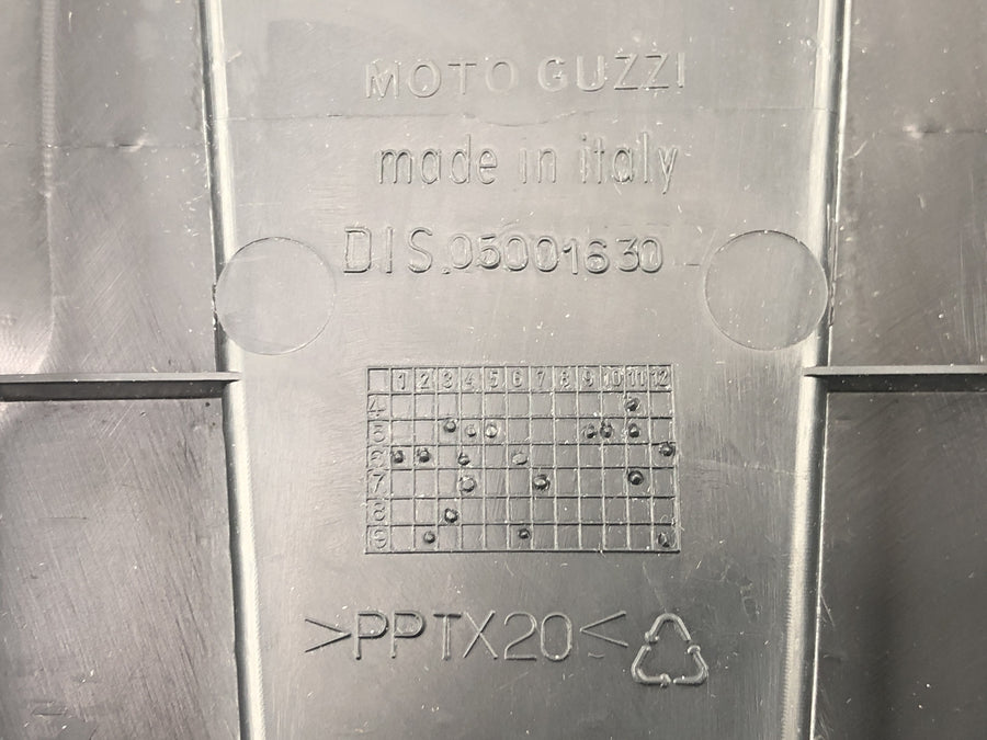 Moto Guzzi Stelvio 1200 8V [2016] - Tampa da correia dentada tampa do motor