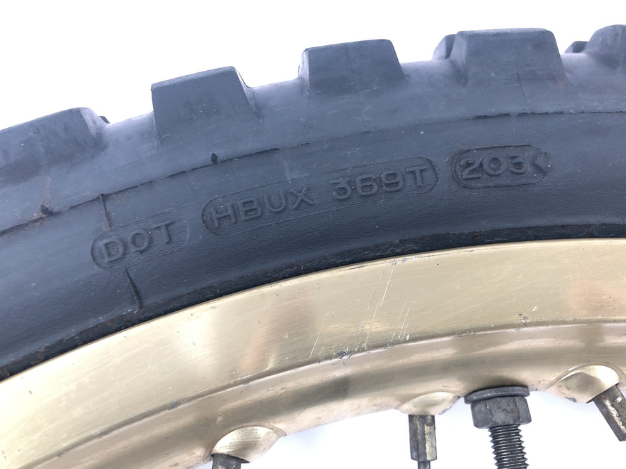 Yamaha XT 500 1U6 [1981] - Roda dianteira com raios dourados 1,85 x 21" com freio a tambor