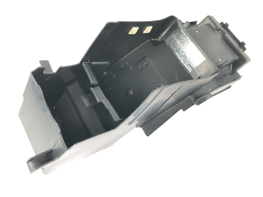 Kawasaki ZRX 1200 S ZRT20A [2001] - Painel interno do pára-lama traseiro da caixa de bateria