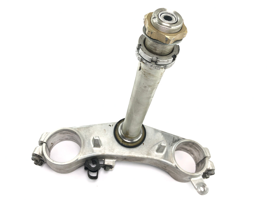 Suzuki GSX R 1000 WVBZ K3 [2003] - ponte do garfo inferior, braçadeira do garfo da ponte inferior da cabeça de direção