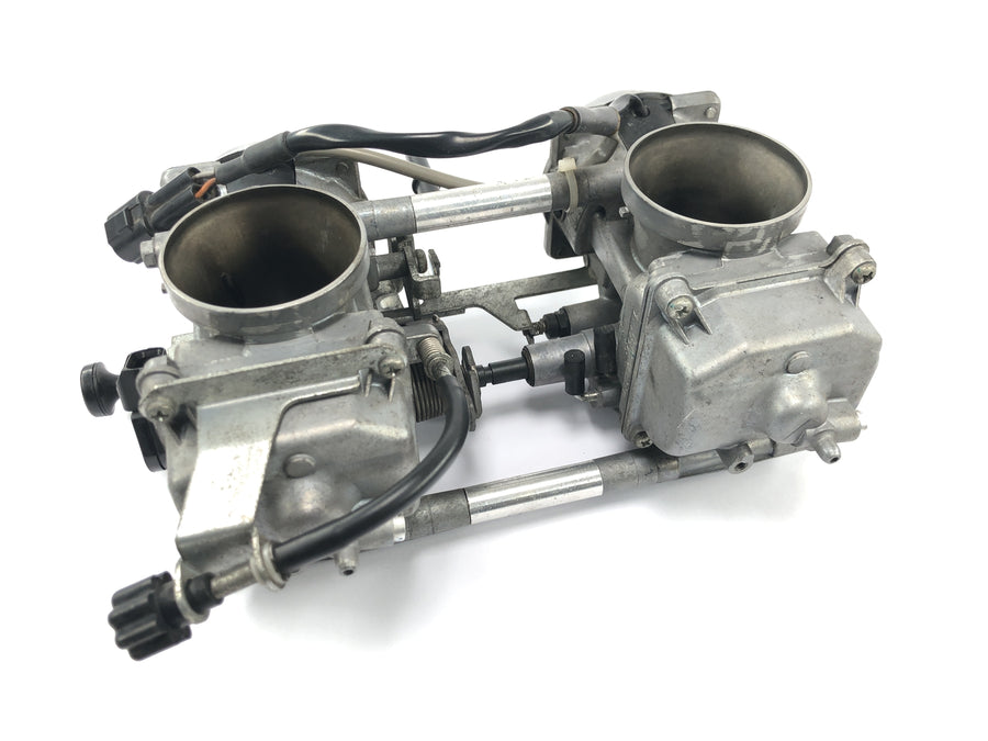 Triumph Bonneville T100 986MF [2012] - Carburador duplo downdraft Keihin