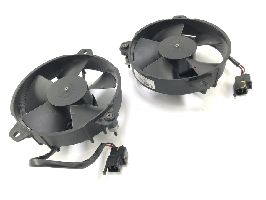 Aprilia RSV4 1000 [2010] - Conjunto de ventiladores do radiador