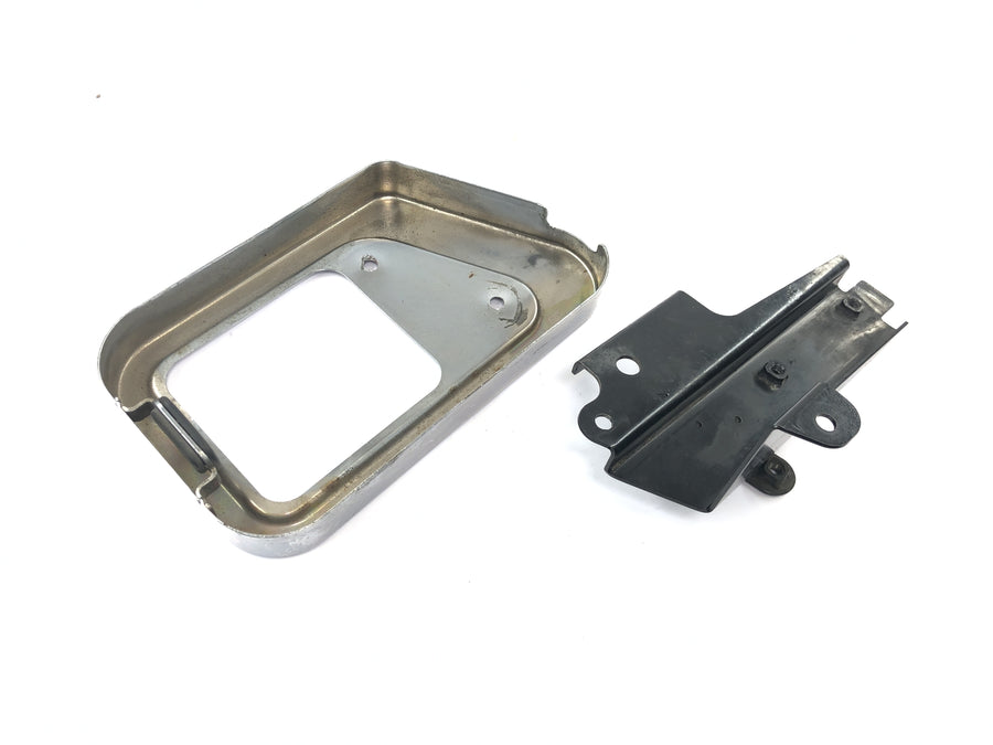 Kawasaki VN 1600 Classic VNT60A [2007] - Carenagem quadro regulador cromado com suporte