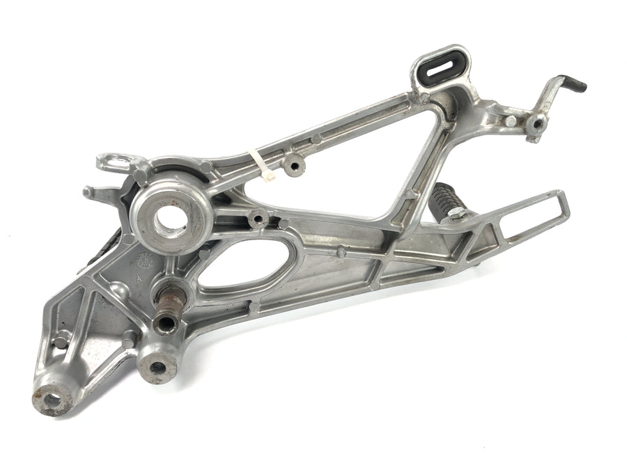 Honda SLR 650 RD09 [1997] - Sistema de apoio para os pés no suporte para os pés direito