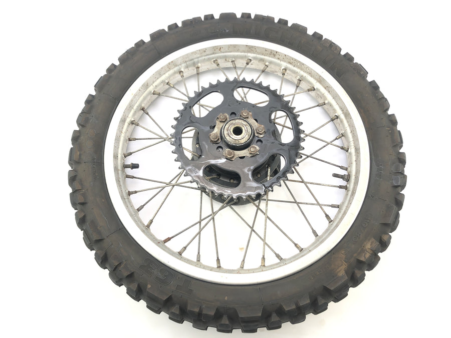 Yamaha XT 350 3yt / 55V [1990] - borda da roda traseira com roda de corrente na parte traseira
