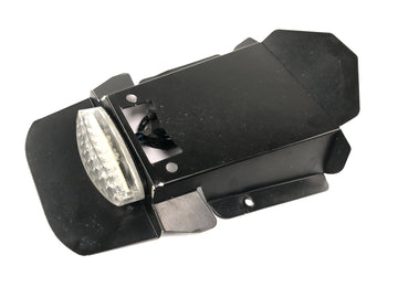 Honda CBR 1000 RR SC59 [2008] - Luz de placa sob a carenagem