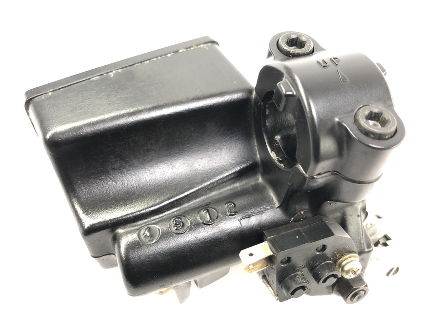 Kawasaki Z 1000 ZRT00A [2006] - Bomba de freio da bomba de freio de mão na frente